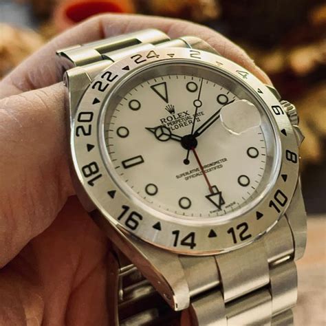 Rolex explorer 16570 lugs